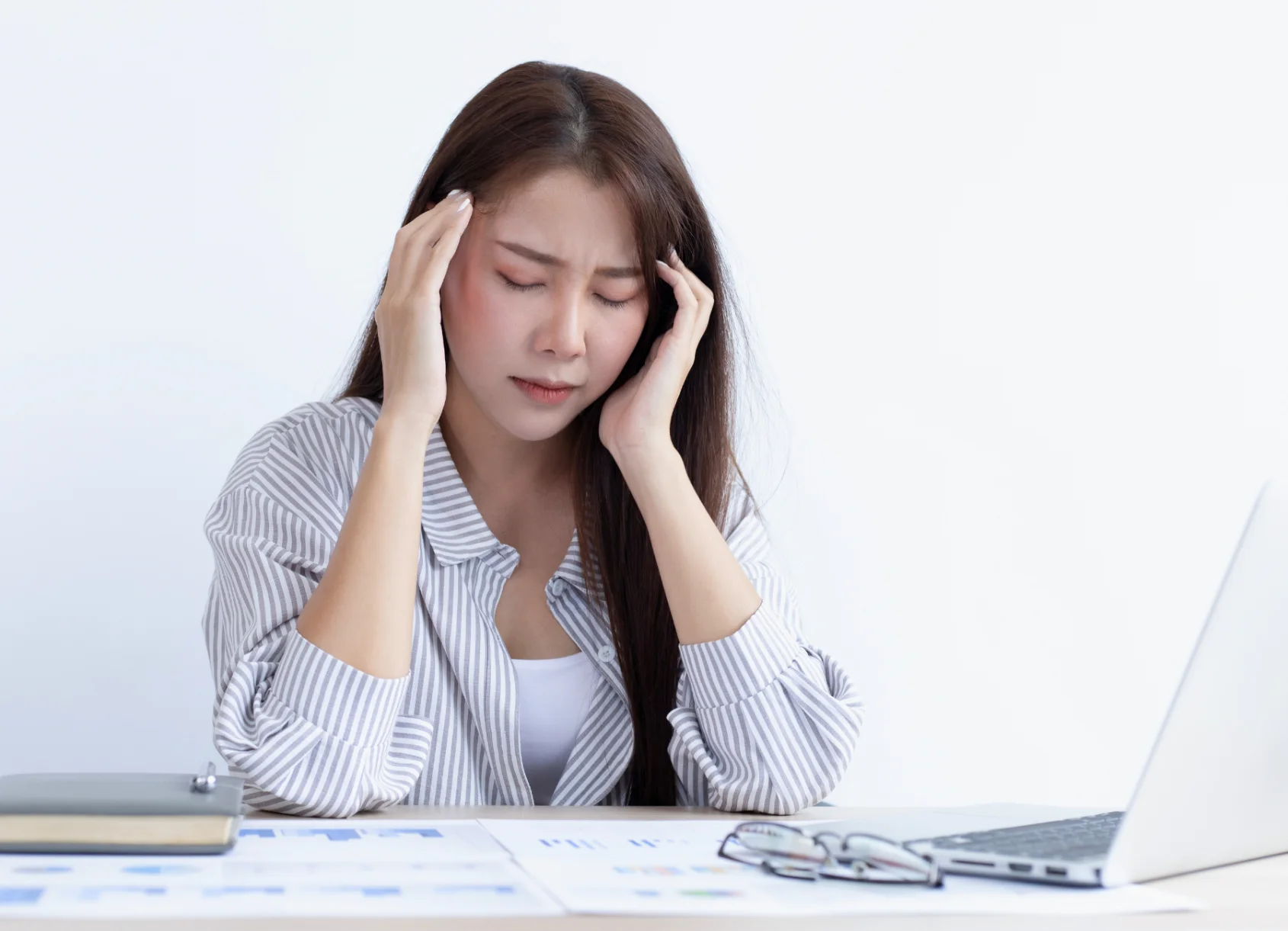 7 Physical Signs of Depression You Might Be Ignoring